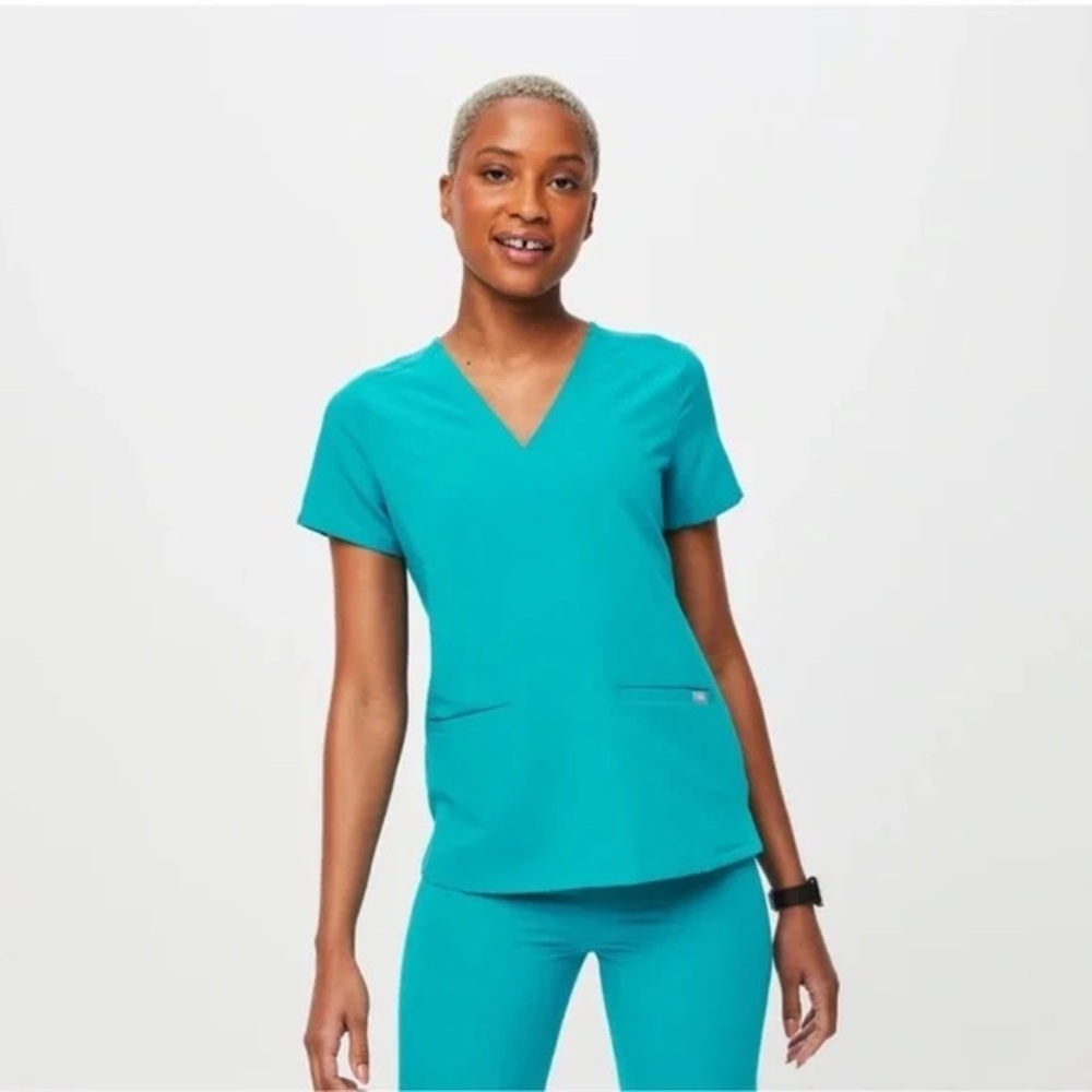 Figs Teal V-Neck Scrub Top and Pants Set (small)